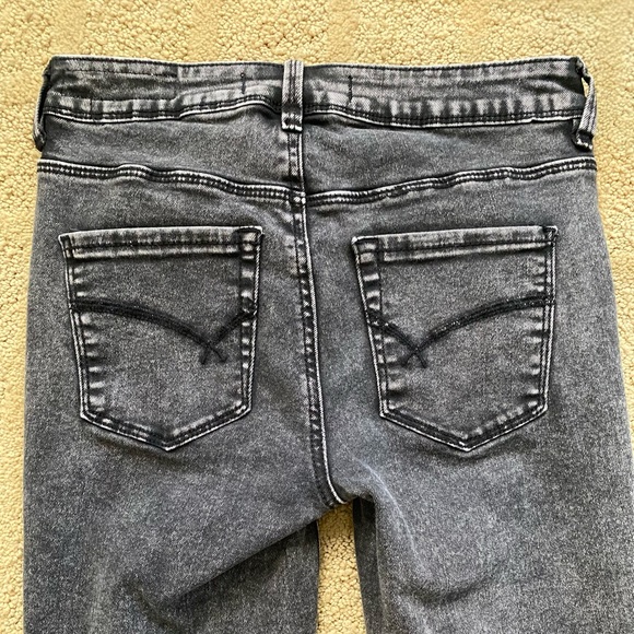 Bullhead High-Rise Skinniest Jeans - Picture 8 of 8